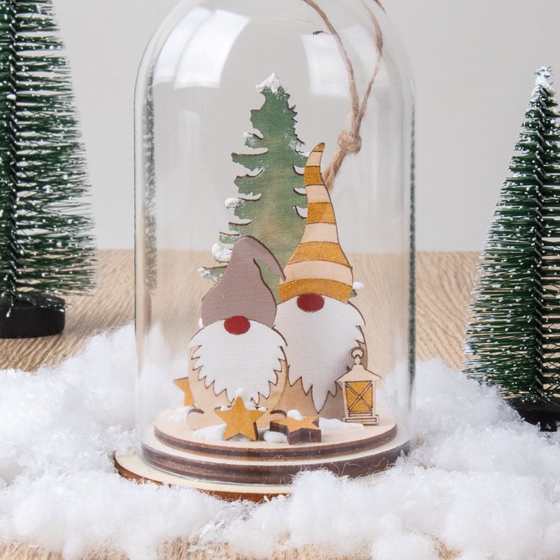 Pfiffige Weihnachts-Wichtel unter Glasglocke