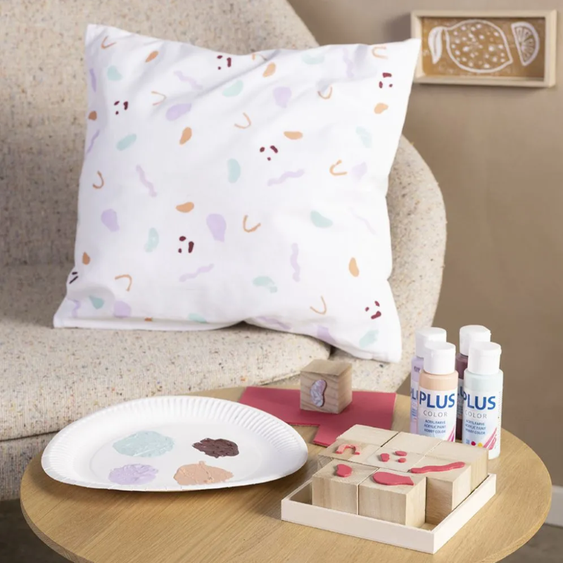 Kissen mit eigenem Stempeldesign bestempeln