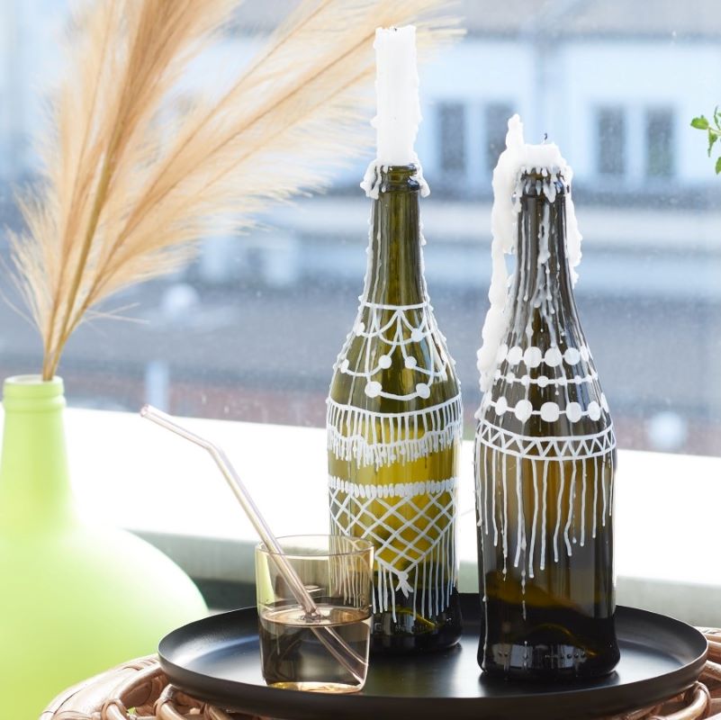 stimmungsvolle Weinflaschenleuchter mit Makramee-Muster